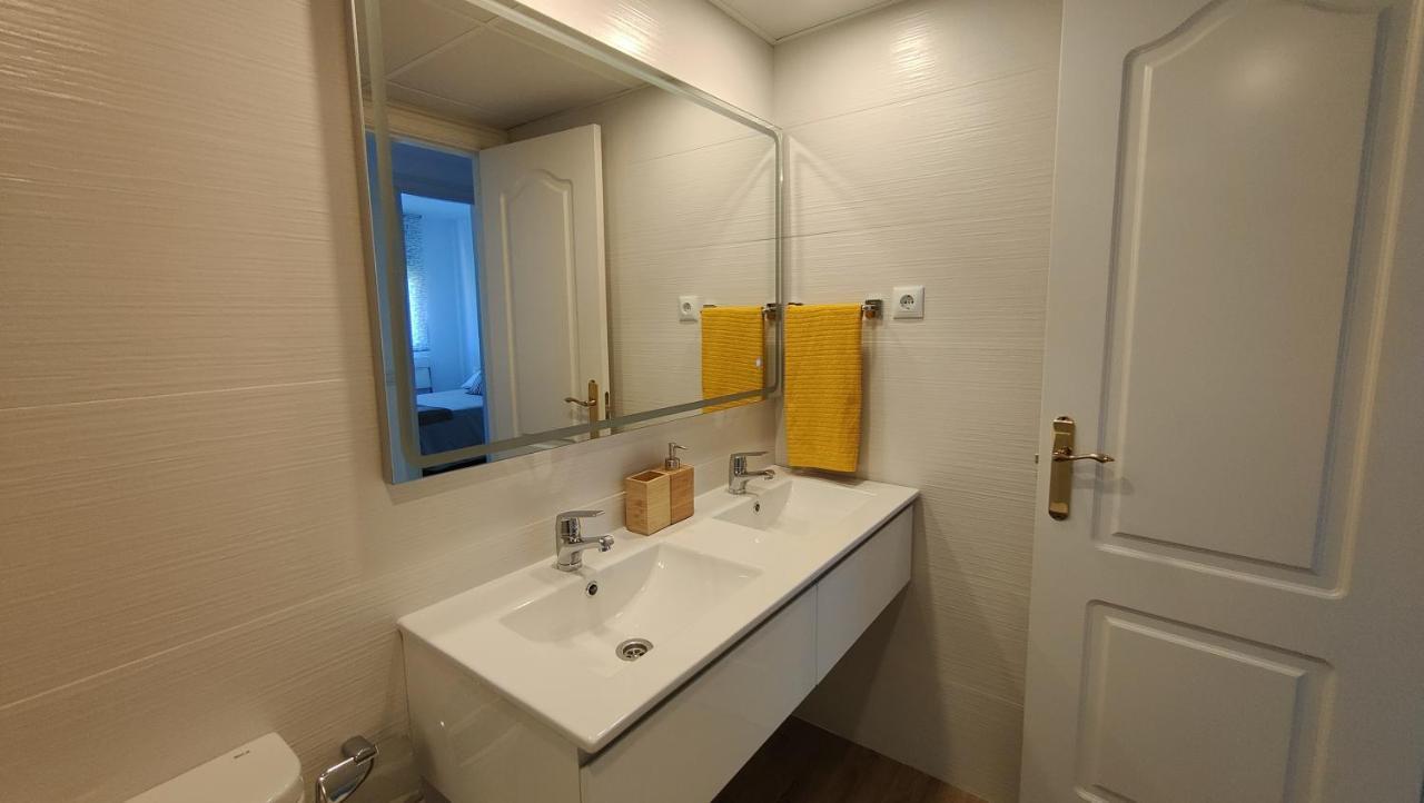 Luxury Apartment Bajondillo Beachfront Torremolinos Esterno foto